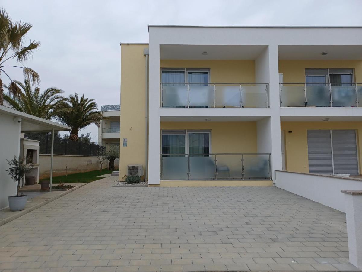 Apartments Leon 2 Novigrad  Exterior photo