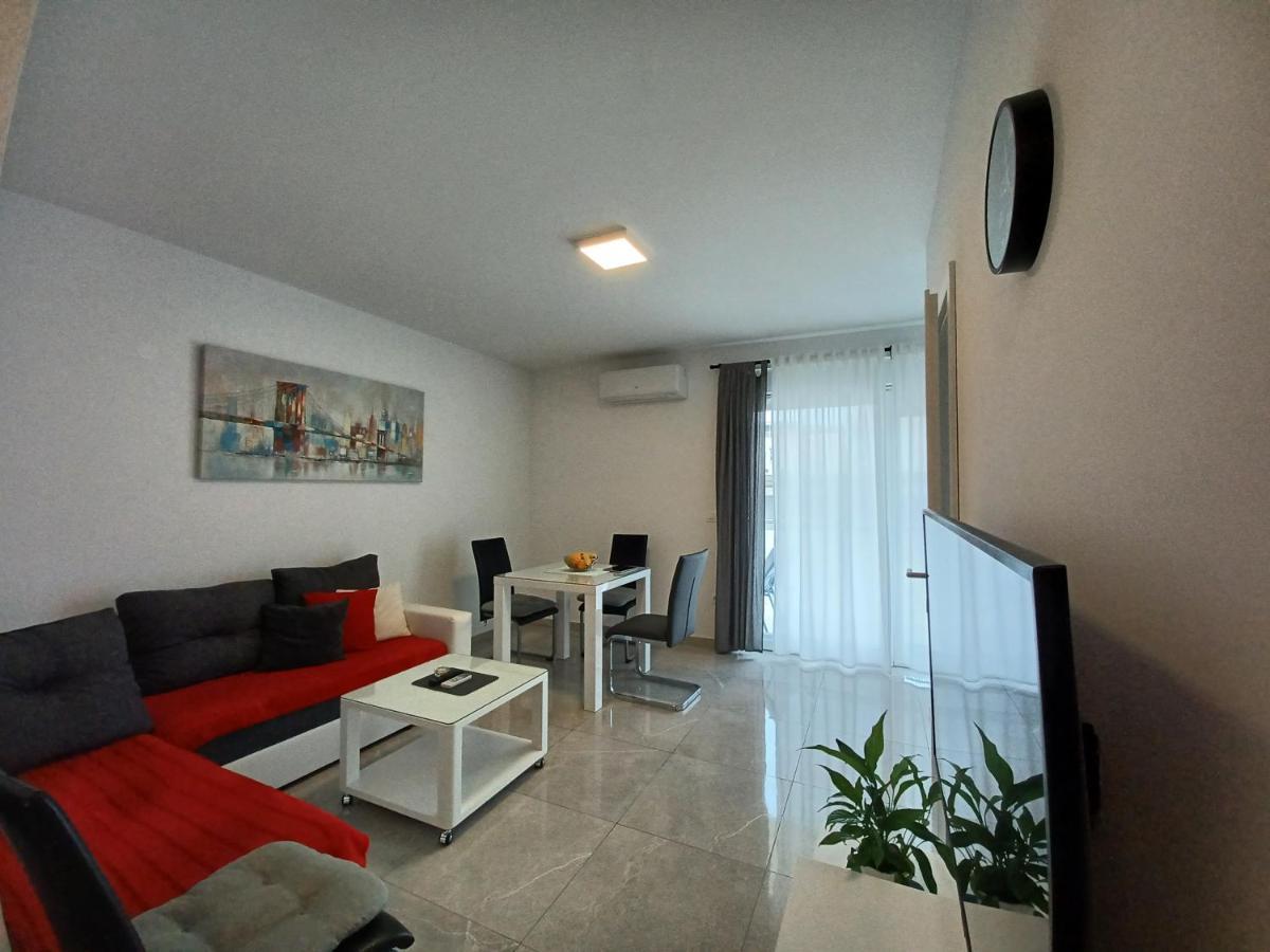 Apartments Leon 2 Novigrad  Exterior photo